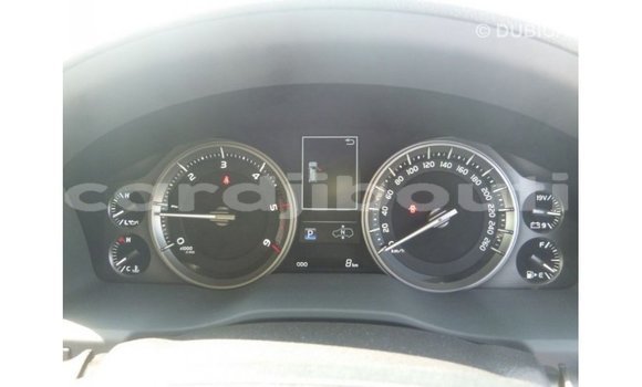 Acheter Import Voiture Toyota Land Cruiser Rouge à Import - Dubai, Ali Sabieh Region Acheter Import Voiture Toyota Land Cruiser Rouge à Import - Dubai, Ali Sabieh Region