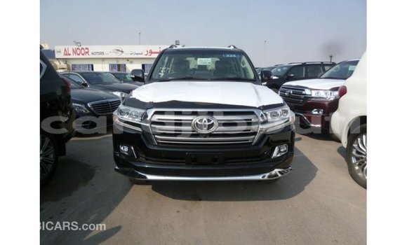 Acheter Import Voiture Toyota Land Cruiser Noir à Import - Dubai, Ali Sabieh Region Acheter Import Voiture Toyota Land Cruiser Noir à Import - Dubai, Ali Sabieh Region