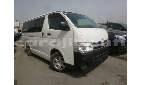 Acheter Import Voiture Toyota Hiace Blanc à Import - Dubai, Ali Sabieh Region Acheter Import Voiture Toyota Hiace Blanc à Import - Dubai, Ali Sabieh Region