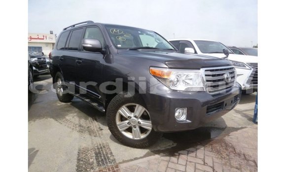 Acheter Import Voiture Toyota Land Cruiser Autre à Import - Dubai, Ali Sabieh Region Acheter Import Voiture Toyota Land Cruiser Autre à Import - Dubai, Ali Sabieh Region