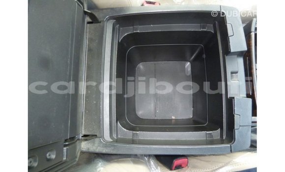 Acheter Import Voiture Toyota Land Cruiser Autre à Import - Dubai, Ali Sabieh Region Acheter Import Voiture Toyota Land Cruiser Autre à Import - Dubai, Ali Sabieh Region