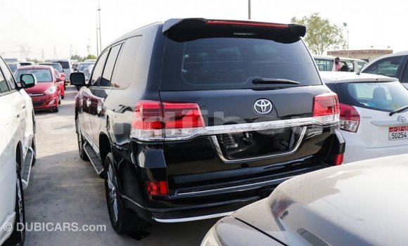 Buy Import Toyota Land Cruiser Black Car in Import - Dubai in Ali Sabieh Region Buy Import Toyota Land Cruiser Black Car in Import - Dubai in Ali Sabieh Region