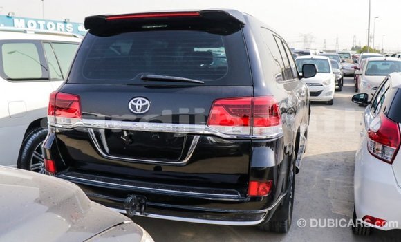 Buy Import Toyota Land Cruiser Black Car in Import - Dubai in Ali Sabieh Region Buy Import Toyota Land Cruiser Black Car in Import - Dubai in Ali Sabieh Region
