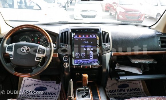 Buy Import Toyota Land Cruiser Black Car in Import - Dubai in Ali Sabieh Region Buy Import Toyota Land Cruiser Black Car in Import - Dubai in Ali Sabieh Region