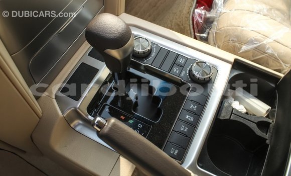 Acheter Import Voiture Toyota Land Cruiser Autre à Import - Dubai, Ali Sabieh Region Acheter Import Voiture Toyota Land Cruiser Autre à Import - Dubai, Ali Sabieh Region