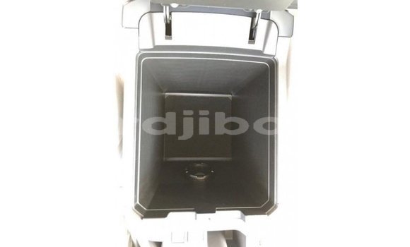 Acheter Import Voiture Toyota Prado Noir à Import - Dubai, Ali Sabieh Region Acheter Import Voiture Toyota Prado Noir à Import - Dubai, Ali Sabieh Region