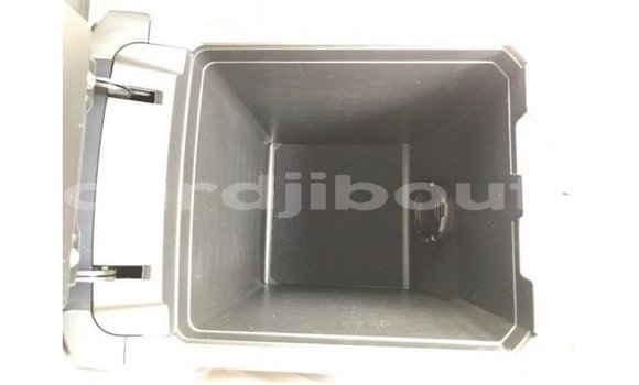 Acheter Import Voiture Toyota Prado Noir à Import - Dubai, Ali Sabieh Region Acheter Import Voiture Toyota Prado Noir à Import - Dubai, Ali Sabieh Region