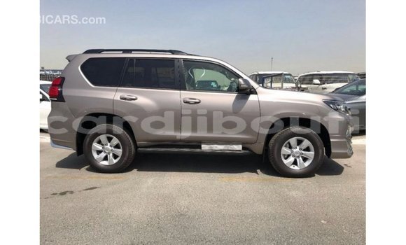 Acheter Import Voiture Toyota Prado Marron à Import - Dubai, Ali Sabieh Region Acheter Import Voiture Toyota Prado Marron à Import - Dubai, Ali Sabieh Region