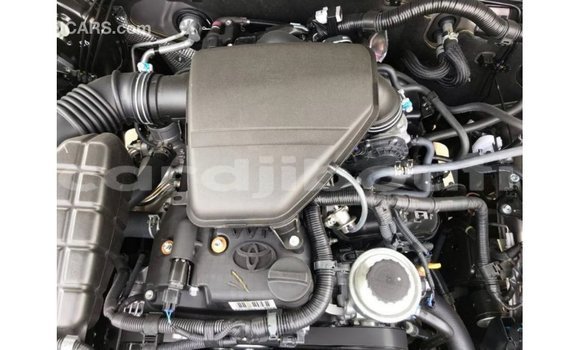 Acheter Import Voiture Toyota Prado Marron à Import - Dubai, Ali Sabieh Region Acheter Import Voiture Toyota Prado Marron à Import - Dubai, Ali Sabieh Region