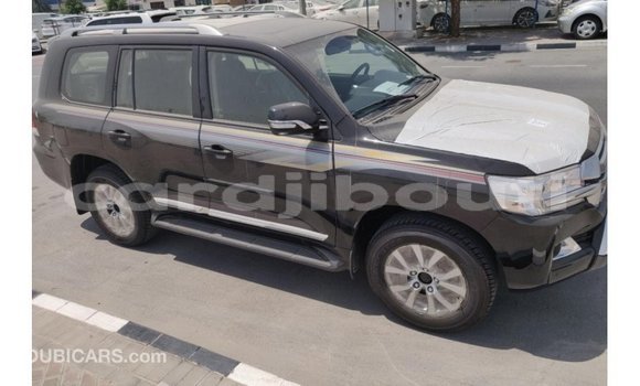 Acheter Import Voiture Toyota Land Cruiser Noir à Import - Dubai, Ali Sabieh Region Acheter Import Voiture Toyota Land Cruiser Noir à Import - Dubai, Ali Sabieh Region