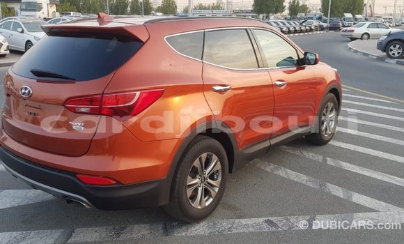 Buy Import Hyundai Santa Fe Other Car in Import - Dubai in Ali Sabieh Region Buy Import Hyundai Santa Fe Other Car in Import - Dubai in Ali Sabieh Region