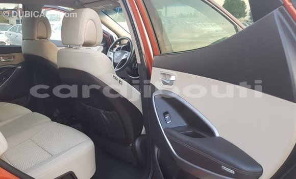 Buy Import Hyundai Santa Fe Other Car in Import - Dubai in Ali Sabieh Region Buy Import Hyundai Santa Fe Other Car in Import - Dubai in Ali Sabieh Region