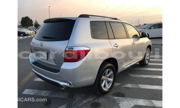 Buy Import Toyota Highlander Other Car in Import - Dubai in Ali Sabieh Region Buy Import Toyota Highlander Other Car in Import - Dubai in Ali Sabieh Region
