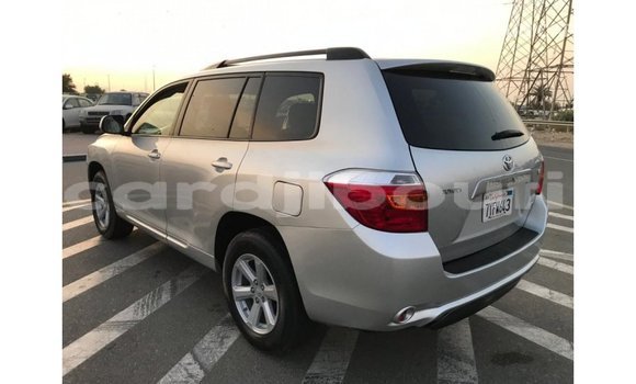 Buy Import Toyota Highlander Other Car in Import - Dubai in Ali Sabieh Region Buy Import Toyota Highlander Other Car in Import - Dubai in Ali Sabieh Region