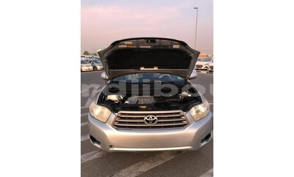 Buy Import Toyota Highlander Other Car in Import - Dubai in Ali Sabieh Region Buy Import Toyota Highlander Other Car in Import - Dubai in Ali Sabieh Region