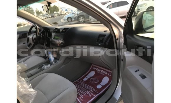 Buy Import Toyota Highlander Other Car in Import - Dubai in Ali Sabieh Region Buy Import Toyota Highlander Other Car in Import - Dubai in Ali Sabieh Region
