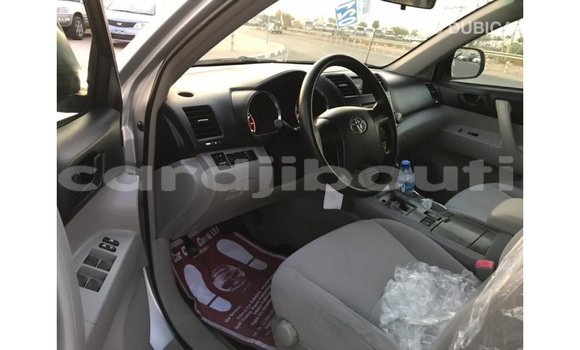 Buy Import Toyota Highlander Other Car in Import - Dubai in Ali Sabieh Region Buy Import Toyota Highlander Other Car in Import - Dubai in Ali Sabieh Region