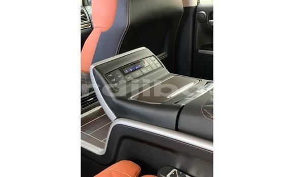 Acheter Import Voiture Toyota Land Cruiser Noir à Import - Dubai, Ali Sabieh Region Acheter Import Voiture Toyota Land Cruiser Noir à Import - Dubai, Ali Sabieh Region