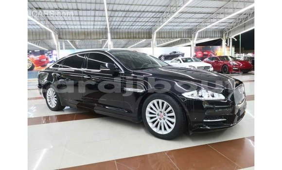 Acheter Import Voiture Jaguar XJ Noir à Import - Dubai, Ali Sabieh Region Acheter Import Voiture Jaguar XJ Noir à Import - Dubai, Ali Sabieh Region