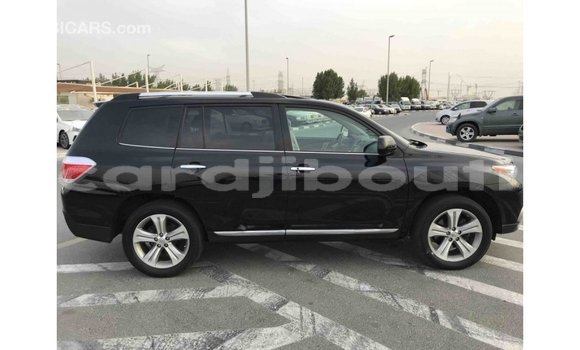 Buy Import Toyota Highlander Black Car in Import - Dubai in Ali Sabieh Region Buy Import Toyota Highlander Black Car in Import - Dubai in Ali Sabieh Region