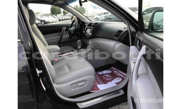 Buy Import Toyota Highlander Black Car in Import - Dubai in Ali Sabieh Region Buy Import Toyota Highlander Black Car in Import - Dubai in Ali Sabieh Region
