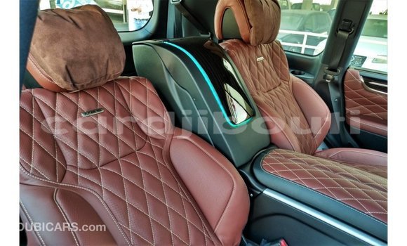 Acheter Import Voiture Lexus LX Noir à Import - Dubai, Ali Sabieh Region Acheter Import Voiture Lexus LX Noir à Import - Dubai, Ali Sabieh Region