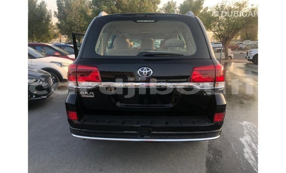 Acheter Import Voiture Toyota Land Cruiser Noir à Import - Dubai, Ali Sabieh Region Acheter Import Voiture Toyota Land Cruiser Noir à Import - Dubai, Ali Sabieh Region