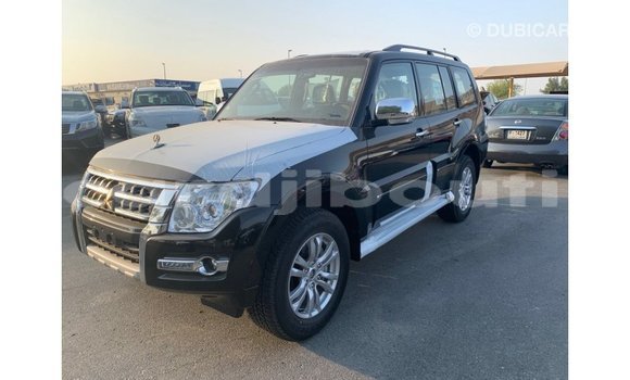 Acheter Import Voiture Mitsubishi Pajero Noir à Import - Dubai, Ali Sabieh Region Acheter Import Voiture Mitsubishi Pajero Noir à Import - Dubai, Ali Sabieh Region