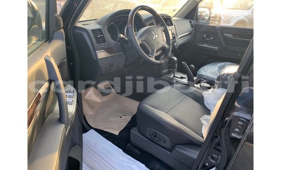 Acheter Import Voiture Mitsubishi Pajero Noir à Import - Dubai, Ali Sabieh Region Acheter Import Voiture Mitsubishi Pajero Noir à Import - Dubai, Ali Sabieh Region