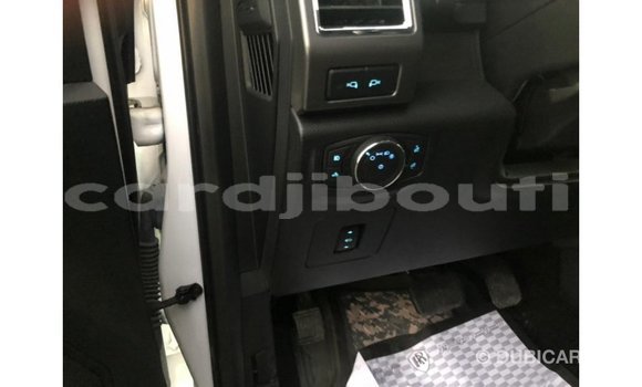 Acheter Import Voiture Ford V8 Blanc à Import - Dubai, Ali Sabieh Region Acheter Import Voiture Ford V8 Blanc à Import - Dubai, Ali Sabieh Region