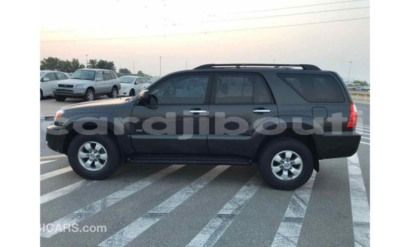 Buy Import Toyota 4Runner Black Car in Import - Dubai in Ali Sabieh Region Buy Import Toyota 4Runner Black Car in Import - Dubai in Ali Sabieh Region