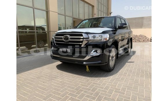 Acheter Import Voiture Toyota Land Cruiser Noir à Import - Dubai, Ali Sabieh Region Acheter Import Voiture Toyota Land Cruiser Noir à Import - Dubai, Ali Sabieh Region