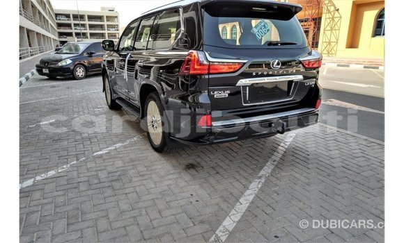 Acheter Import Voiture Lexus LX Noir à Import - Dubai, Ali Sabieh Region Acheter Import Voiture Lexus LX Noir à Import - Dubai, Ali Sabieh Region