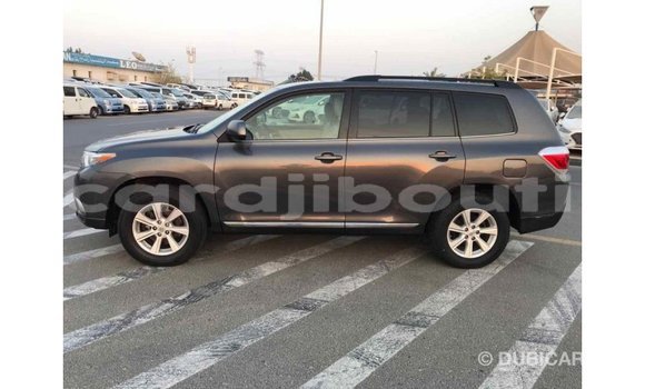 Buy Import Toyota Highlander Other Car in Import - Dubai in Ali Sabieh Region Buy Import Toyota Highlander Other Car in Import - Dubai in Ali Sabieh Region