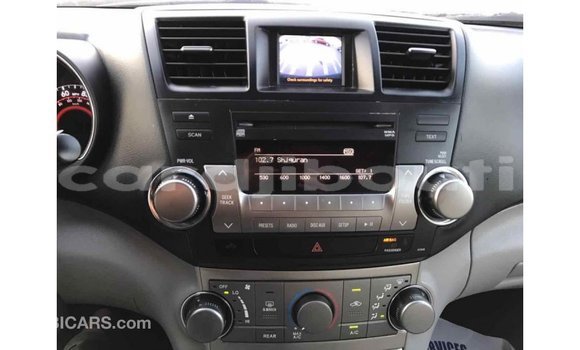 Buy Import Toyota Highlander Other Car in Import - Dubai in Ali Sabieh Region Buy Import Toyota Highlander Other Car in Import - Dubai in Ali Sabieh Region