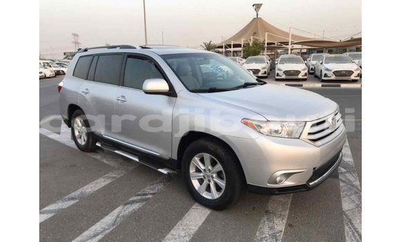 Buy Import Toyota Highlander Other Car in Import - Dubai in Ali Sabieh Region Buy Import Toyota Highlander Other Car in Import - Dubai in Ali Sabieh Region