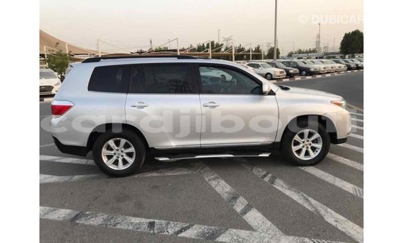 Buy Import Toyota Highlander Other Car in Import - Dubai in Ali Sabieh Region Buy Import Toyota Highlander Other Car in Import - Dubai in Ali Sabieh Region