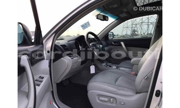 Buy Import Toyota Highlander Other Car in Import - Dubai in Ali Sabieh Region Buy Import Toyota Highlander Other Car in Import - Dubai in Ali Sabieh Region