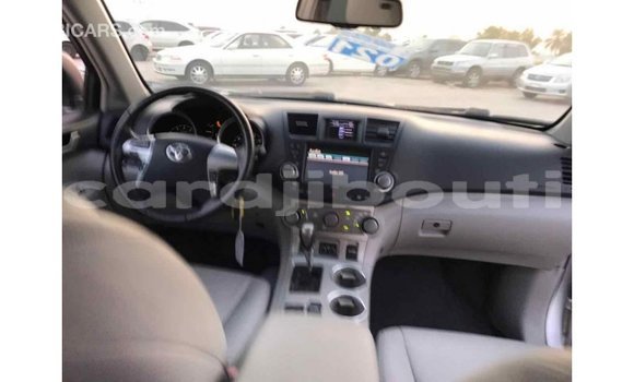 Buy Import Toyota Highlander Other Car in Import - Dubai in Ali Sabieh Region Buy Import Toyota Highlander Other Car in Import - Dubai in Ali Sabieh Region