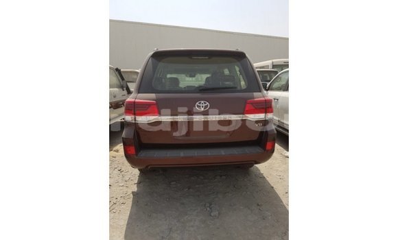 Acheter Import Voiture Toyota Land Cruiser Marron à Import - Dubai, Ali Sabieh Region Acheter Import Voiture Toyota Land Cruiser Marron à Import - Dubai, Ali Sabieh Region