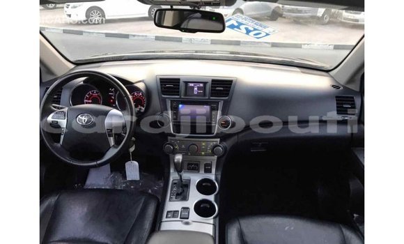 Buy Import Toyota Highlander Black Car in Import - Dubai in Ali Sabieh Region Buy Import Toyota Highlander Black Car in Import - Dubai in Ali Sabieh Region