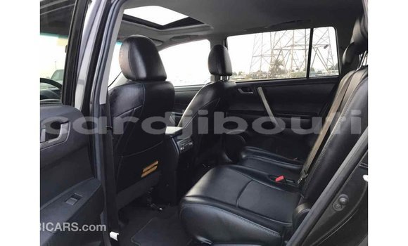 Buy Import Toyota Highlander Black Car in Import - Dubai in Ali Sabieh Region Buy Import Toyota Highlander Black Car in Import - Dubai in Ali Sabieh Region