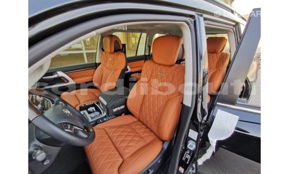Buy Import Toyota Land Cruiser Black Car in Import - Dubai in Ali Sabieh Region Buy Import Toyota Land Cruiser Black Car in Import - Dubai in Ali Sabieh Region