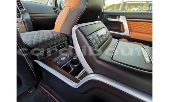 Buy Import Toyota Land Cruiser Black Car in Import - Dubai in Ali Sabieh Region Buy Import Toyota Land Cruiser Black Car in Import - Dubai in Ali Sabieh Region