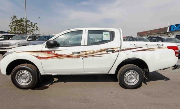 Buy Import Mitsubishi L200 White Car in Import - Dubai in Ali Sabieh Region Buy Import Mitsubishi L200 White Car in Import - Dubai in Ali Sabieh Region