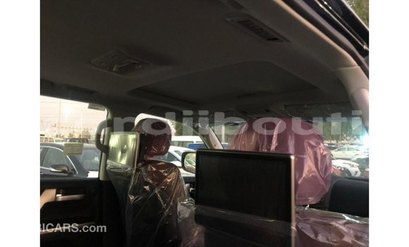 Acheter Import Voiture Toyota Land Cruiser Noir à Import - Dubai, Ali Sabieh Region Acheter Import Voiture Toyota Land Cruiser Noir à Import - Dubai, Ali Sabieh Region