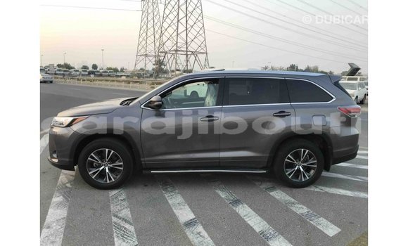 Buy Import Toyota Highlander Other Car in Import - Dubai in Ali Sabieh Region Buy Import Toyota Highlander Other Car in Import - Dubai in Ali Sabieh Region