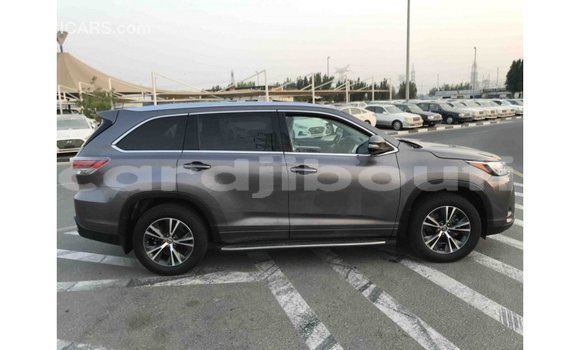 Buy Import Toyota Highlander Other Car in Import - Dubai in Ali Sabieh Region Buy Import Toyota Highlander Other Car in Import - Dubai in Ali Sabieh Region
