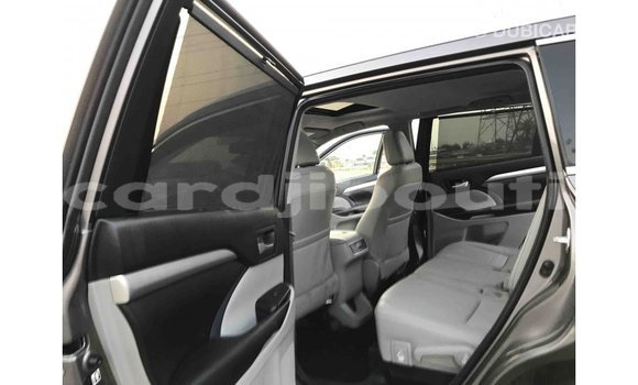 Buy Import Toyota Highlander Other Car in Import - Dubai in Ali Sabieh Region Buy Import Toyota Highlander Other Car in Import - Dubai in Ali Sabieh Region