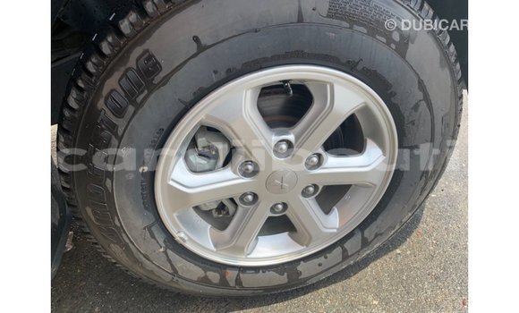 Acheter Import Voiture Mitsubishi L200 Noir à Import - Dubai, Ali Sabieh Region Acheter Import Voiture Mitsubishi L200 Noir à Import - Dubai, Ali Sabieh Region